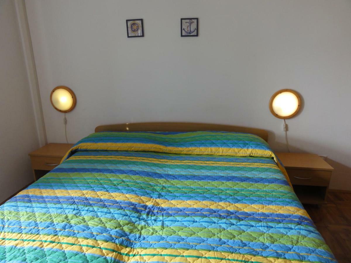 Nice And Cozy Apartment Ferry In Медулин Экстерьер фото