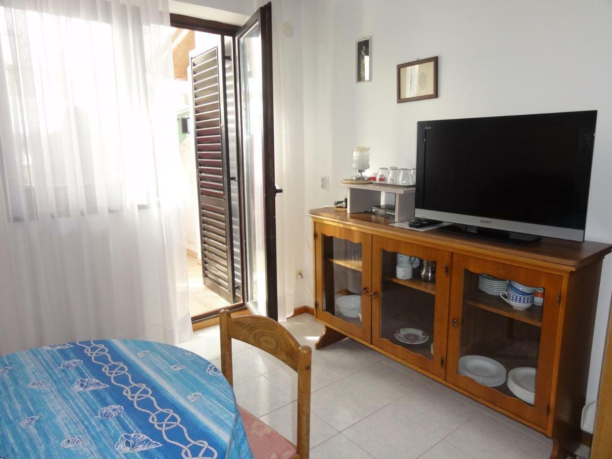 Nice And Cozy Apartment Ferry In Медулин Экстерьер фото