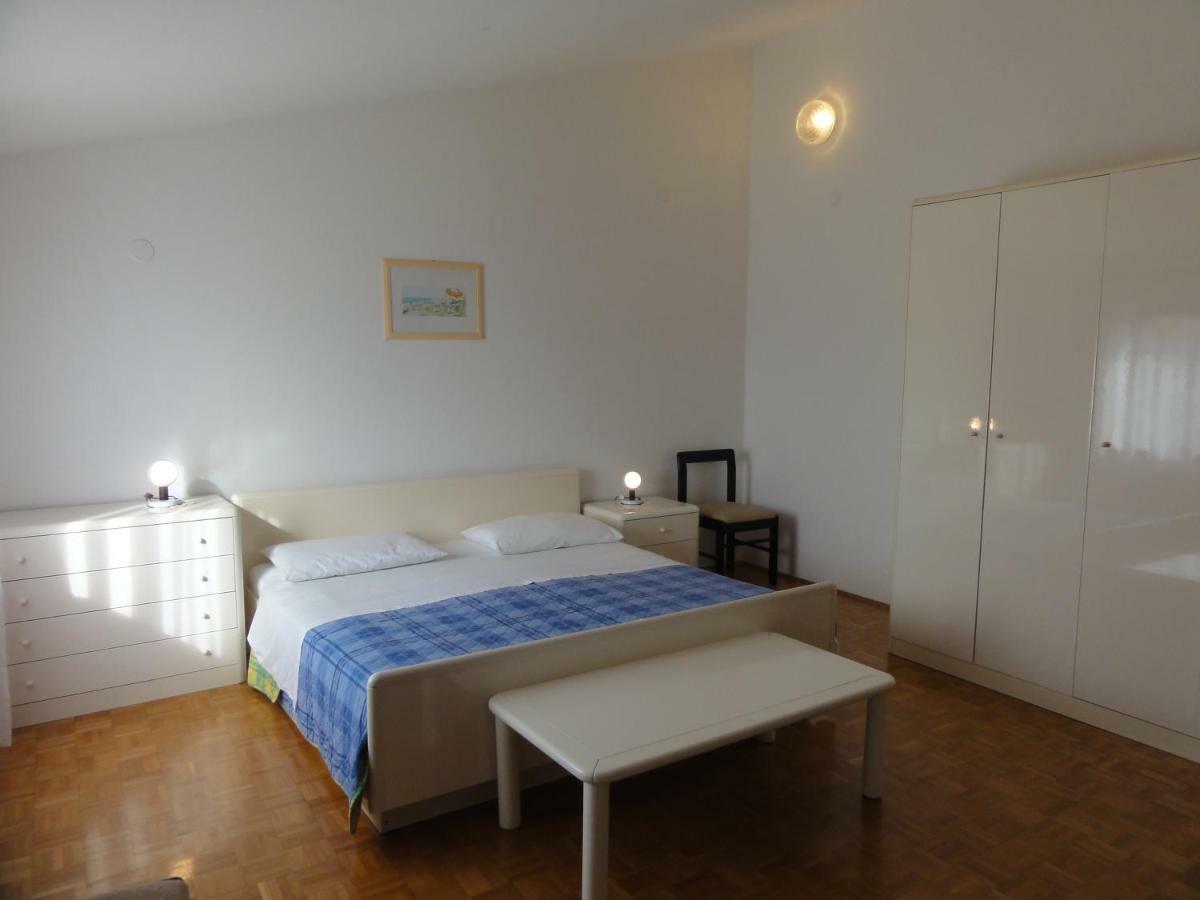 Nice And Cozy Apartment Ferry In Медулин Экстерьер фото