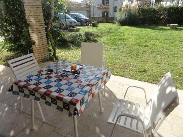 Nice And Cozy Apartment Ferry In Медулин Экстерьер фото